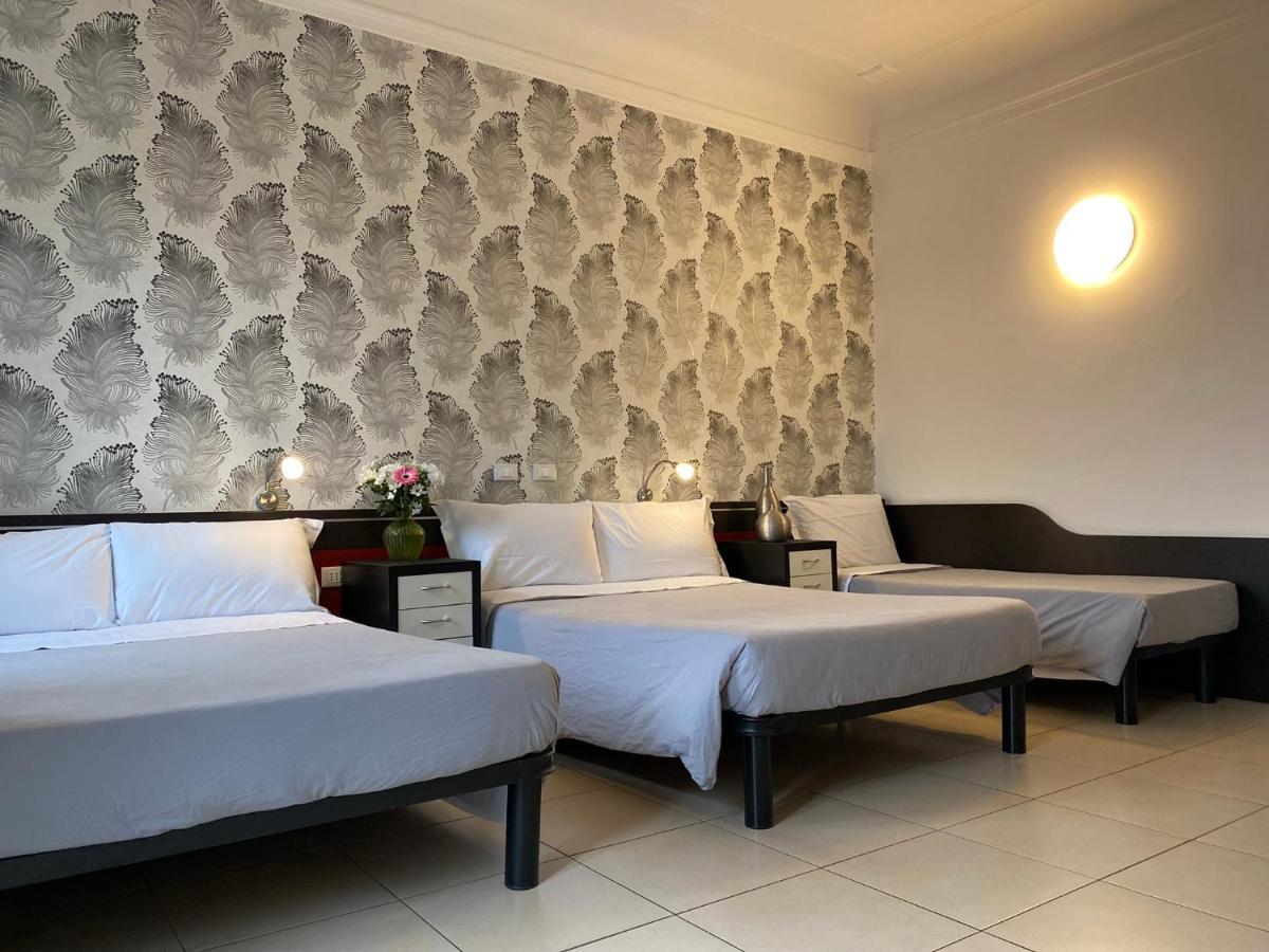 Hotel Rossovino Milano Buitenkant foto