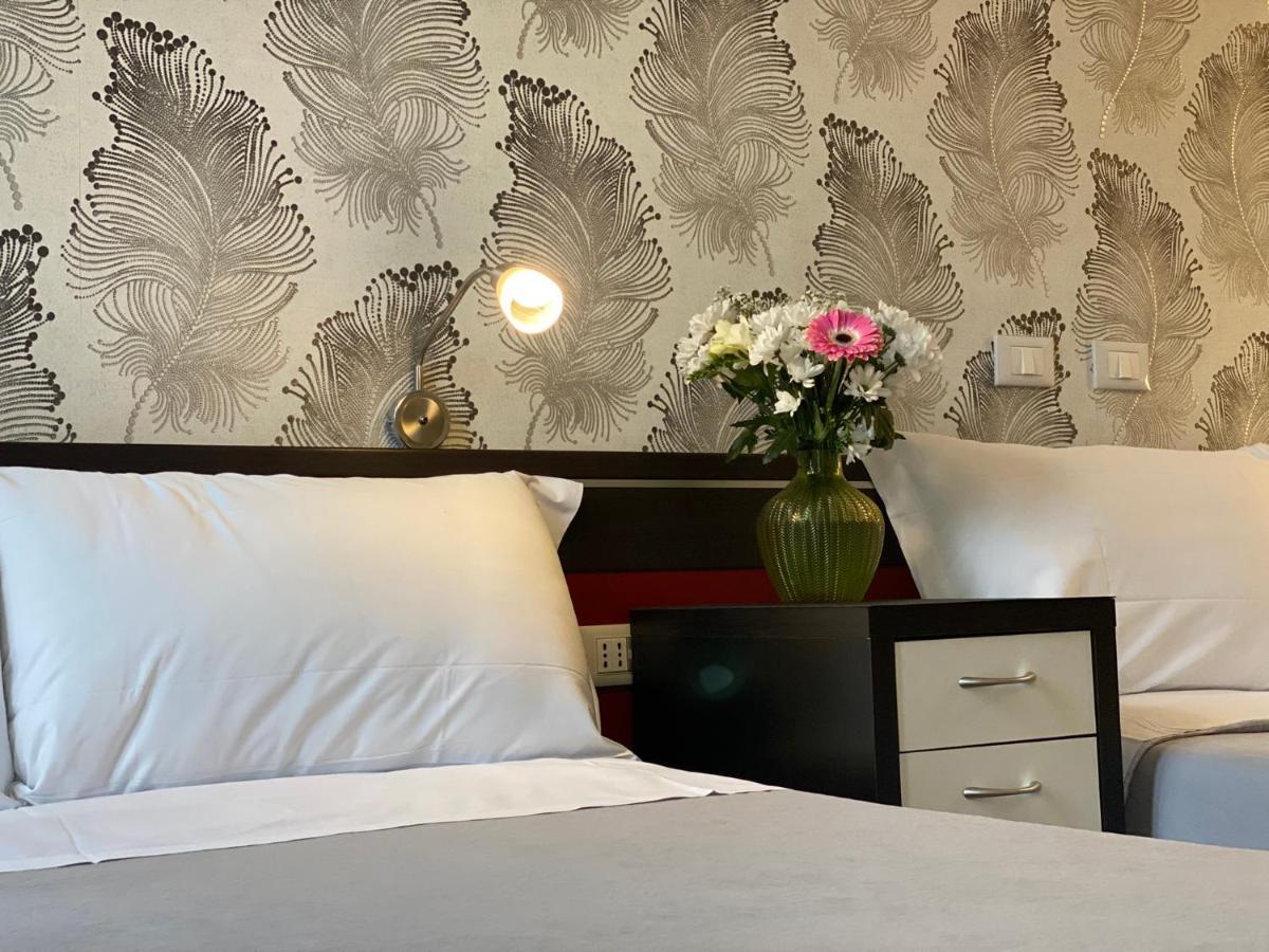 Hotel Rossovino Milano Buitenkant foto