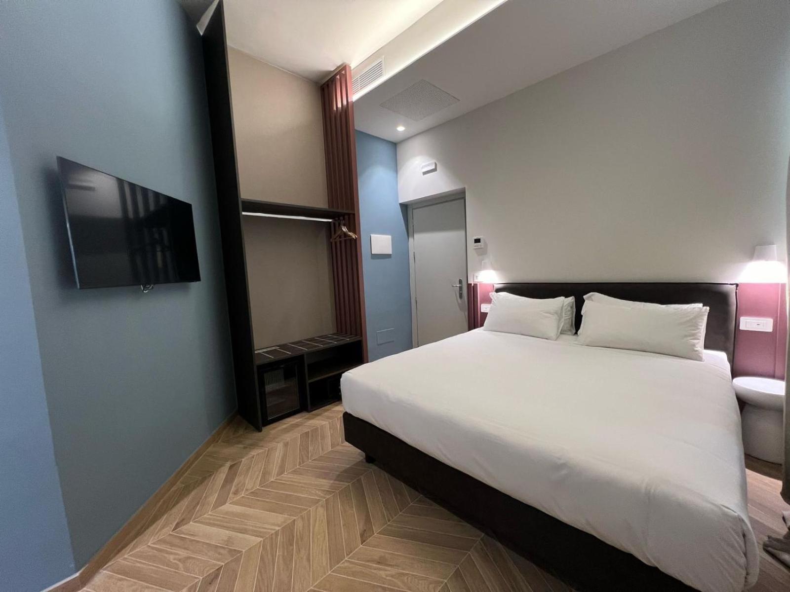 Hotel Rossovino Milano Buitenkant foto