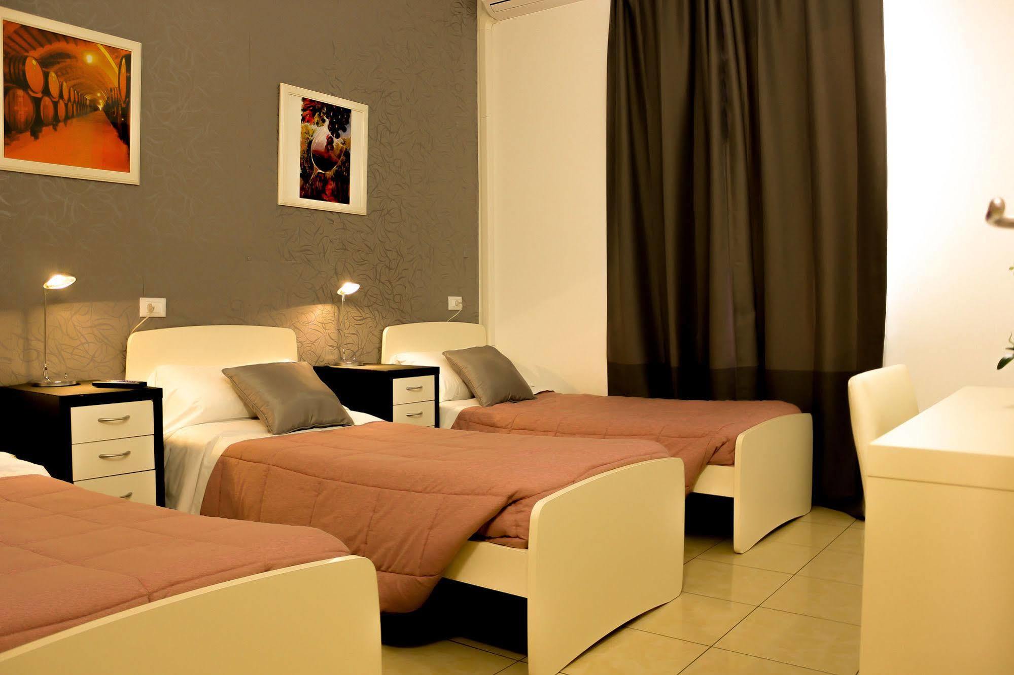 Hotel Rossovino Milano Buitenkant foto
