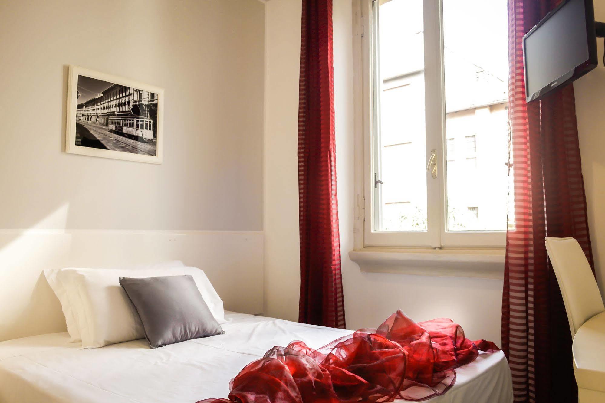 Hotel Rossovino Milano Buitenkant foto