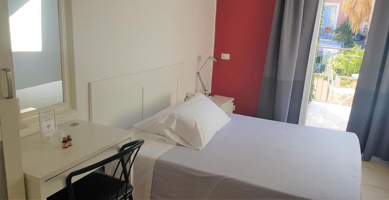 Hotel Rossovino Milano Buitenkant foto